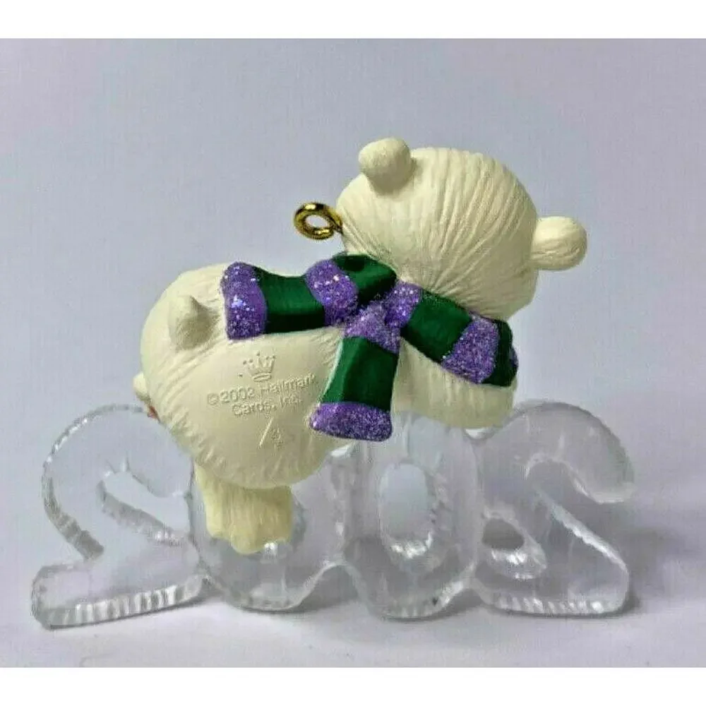 2002 Hallmark Cool Decade‎ Polar Bear Ornament U60 8016
